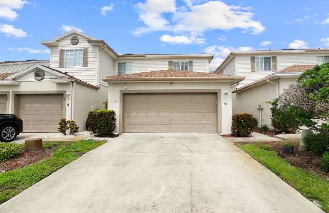 Spacious 4-Bedroom Townhome with Lake Views in Desirable Willow Lake Community - 6400 46th Avenue North, Kenneth City, FL 33709
