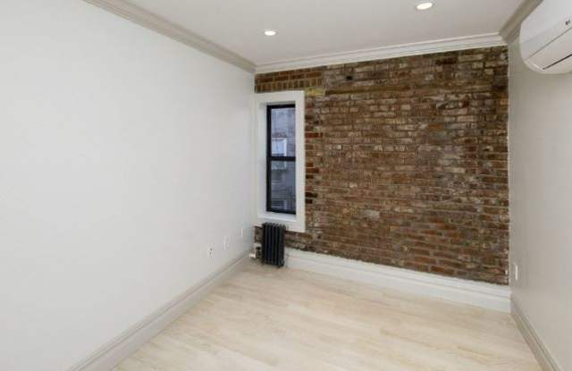 161 W 4th St 4F Gallery 3