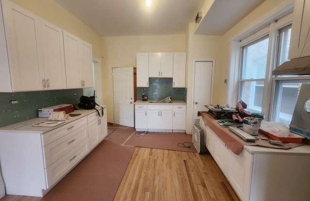 1420 N Western Ave photos photos
