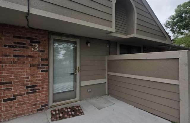 Charming 1 Bed / 1 Bath Duplex – Well-Maintained & Move-In Ready! photos photos