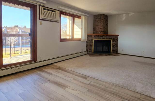 Plymouth Condo For Rent Gallery 4