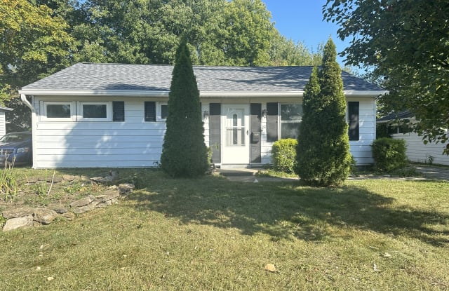 102 E Circle DR - 102 East Circle Drive, Mason, OH 45040