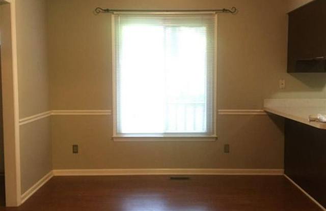 1313 Plymouth Ct Gallery 3