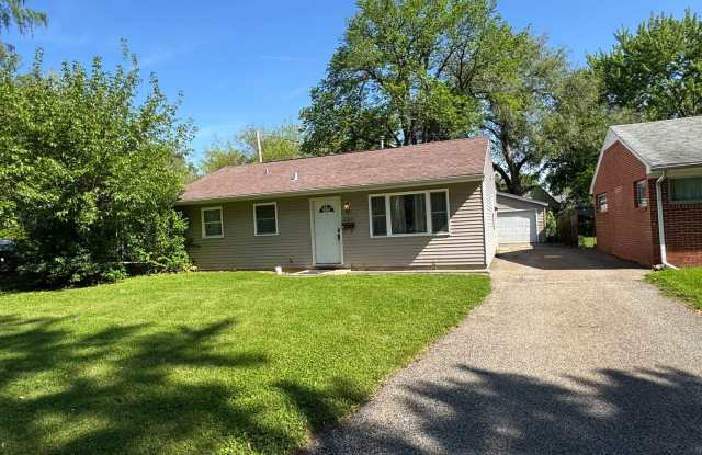 Take Me Home, Country Roads: Cozy 3 Bed, 1 Bath with Spacious Garage photos photos