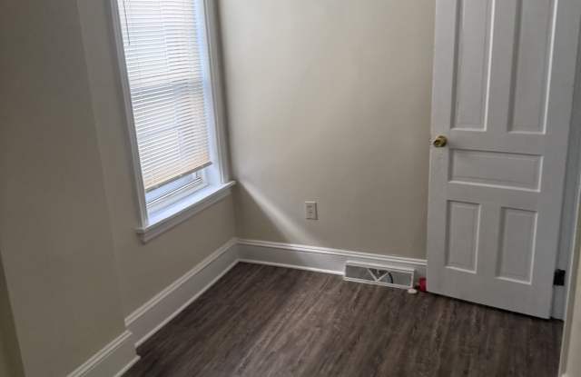 187 East 18th Street photos photos