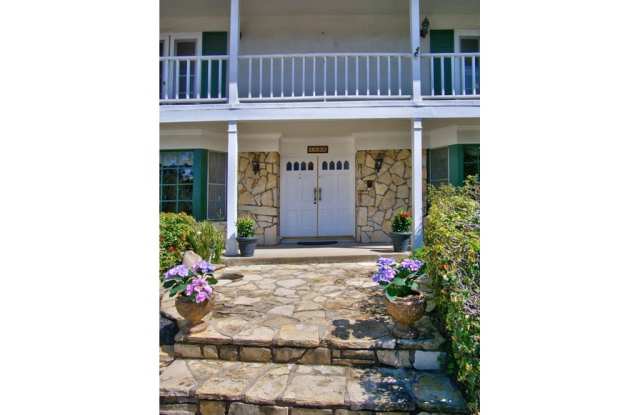 1801 Smokewood Avenue Gallery 2