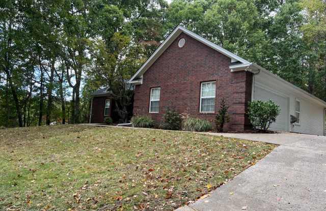 2406 Oakbrook, Benton AR 72015 - Beautiful brick front 3br 2ba on cul-de-sac just off Northshore Dr Gallery 4