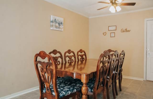 529 Parish Rd. Gallery 4