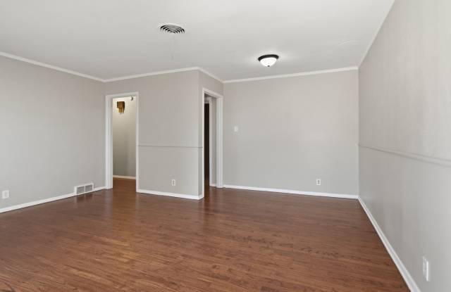 6500 Callahan Court Gallery 3