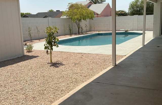 8837 W HIGHLAND Avenue Gallery 4