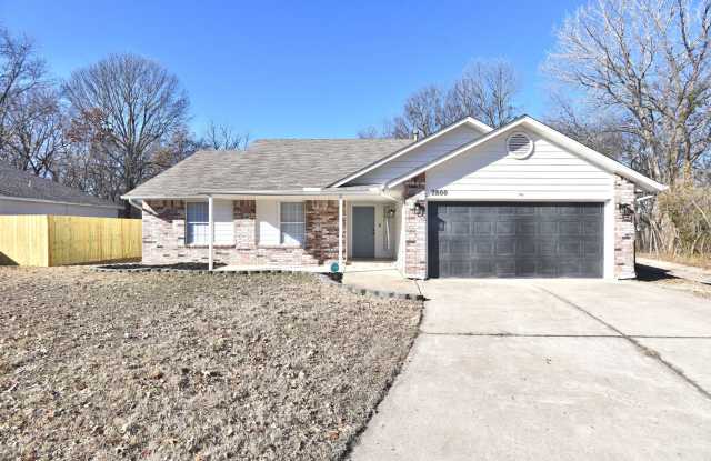 One level South Broken Arrow 3/2/2. photos photos