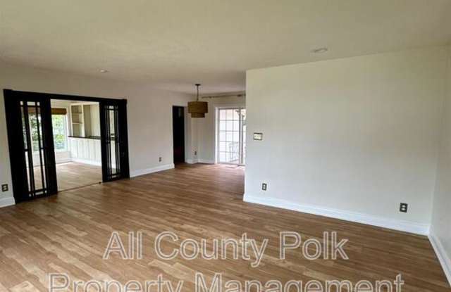 933 N Lake Otis Dr Gallery 2