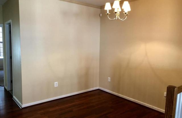 1326 N 31st St Gallery 2