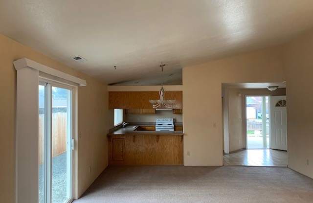 Three Bedroom, Two Bath Single Family Home Gallery 4