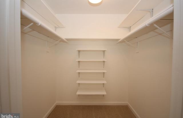 1105 N STUART STREET Gallery 4