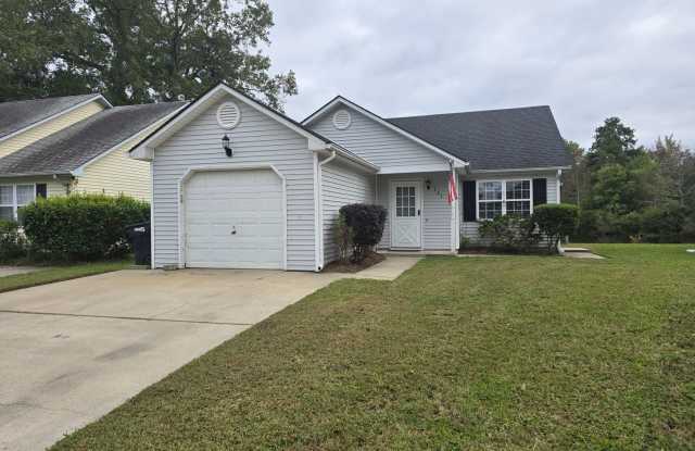 Waterfront, 2Bed, 2Bath, Minutes From 17 N - 121 Bayberry Drive, Elizabeth City, NC 27909