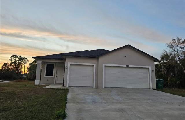 5002 Gramercy Road photos photos