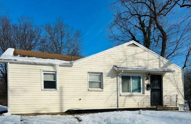 3 Bedroom South KC Home For Rent! - 2128 East 78th Street, Kansas City, MO 64132