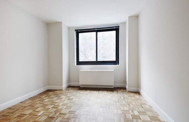 347 West 57th Street Gallery 4