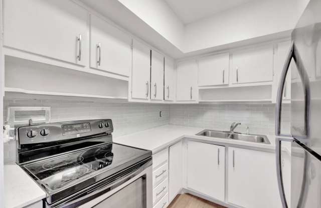 4525 Northeast 21st Avenue photos photos