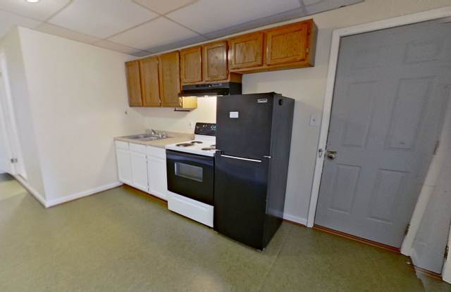 Spacious Studio Apartment Gallery 3