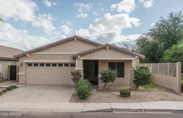 8319 W WHYMAN Avenue Gallery 1