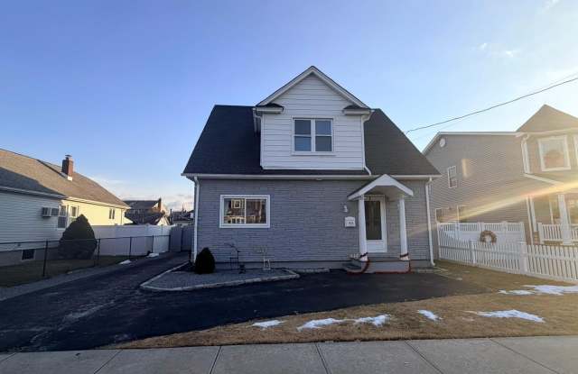 1924 Commonwealth Avenue photos photos