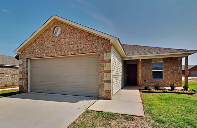 Very Nice 4 bedroom 2 bath home in Yukon schools photos photos
