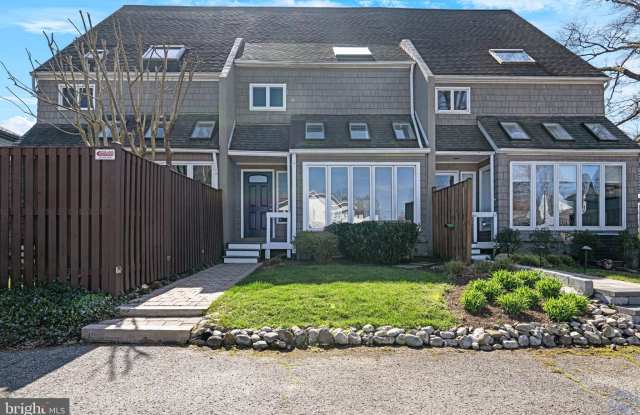 24 EASTERN AVENUE - 24 Eastern Avenue, Annapolis, MD 21403 24 EASTERN AVENUE - 24 Eastern Avenue, Annapolis, MD 21403