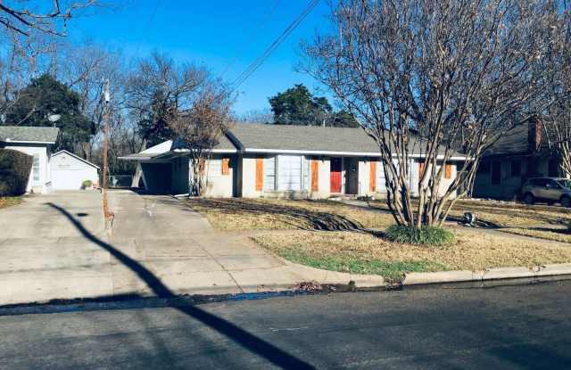 716 W Knox - 716 West Knox Street, Ennis, TX 75119