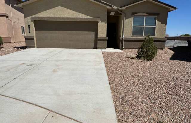 4 bed 2 bath home in Huning Ranch! Newly Built photos photos