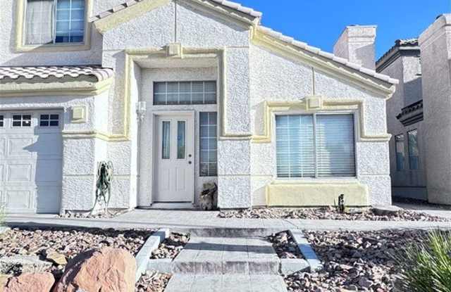 7842 W GILMORE Avenue Gallery 1