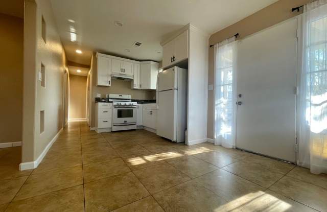COMING SOON!! 2 Bedroom 1.5 Bathroom Home in Desert Hot Springs! Gallery 4