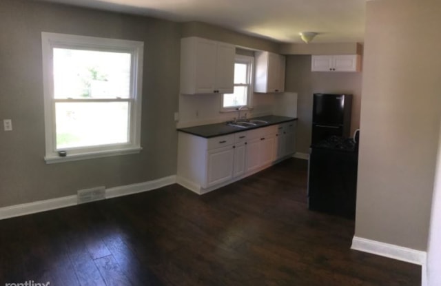 1703 Brainard Rd - 1703 Brainard Road, Lyndhurst, OH 44124