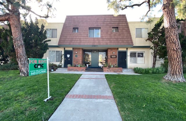 14807 Condon Ave Unit 215 Gallery 2