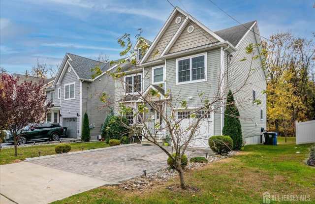 169 Metuchen Avenue Gallery 3