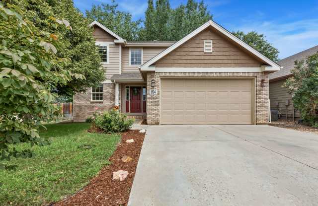 Updated 4-Bedroom Home in Central Windsor - Quiet Corner Lot Gallery 1