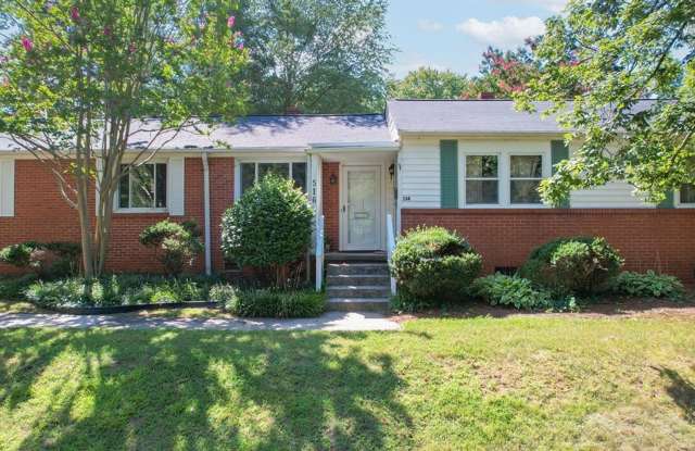 Charming 2BR Condo in Greensboro photos photos