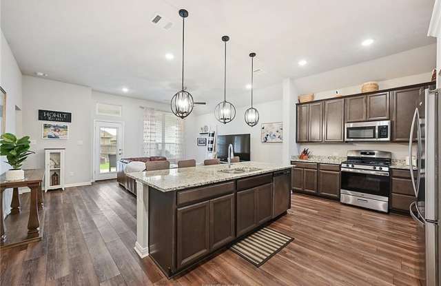 15013 Indian Creek Lane Gallery 3