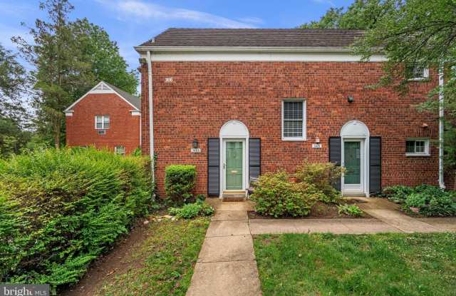 3408 MARTHA CUSTIS Drive Gallery 1