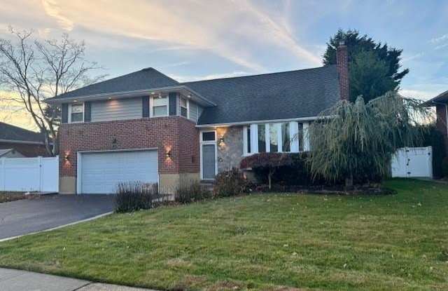58 Pickwick Drive E - 58 Pickwick Drive East, Syosset, NY 11791