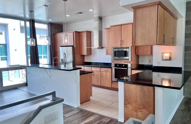 368 S Farmer Ave photos photos