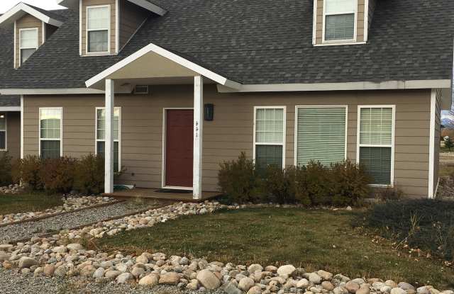 441 Country Club - 1 - 441 Country Club Lane, Pinedale, WY 82941