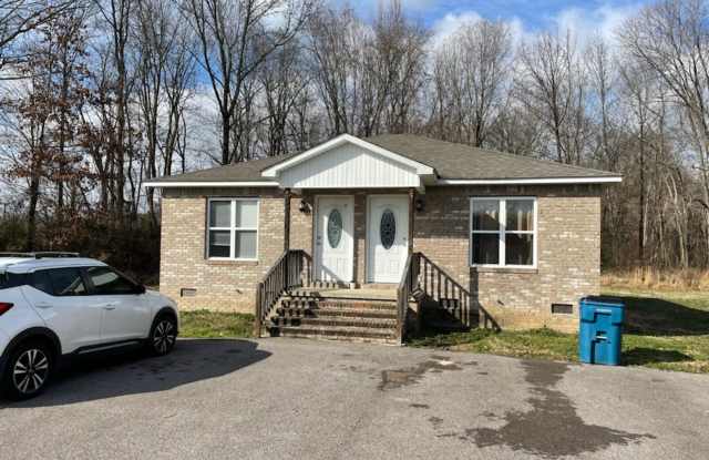 Desirable Bo Drive Duplex! Gallery 1