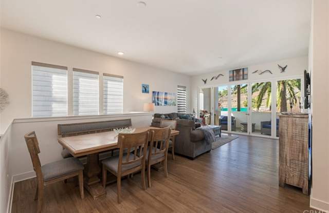111 Doheny Way Gallery 3