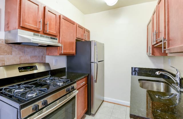 Sherry Hall photos photos