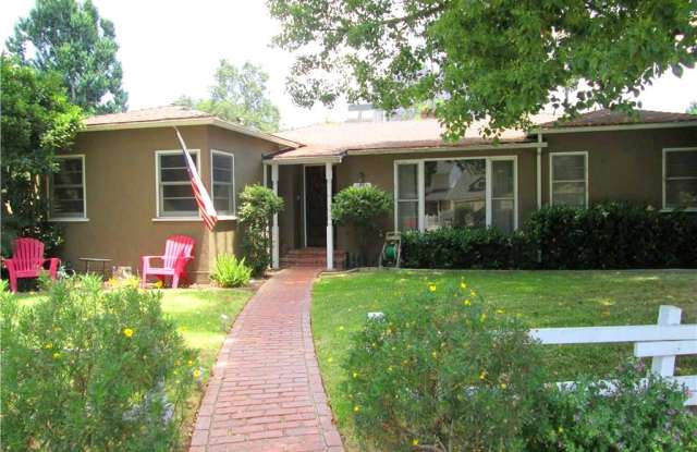 1713 Riverside Drive - 1713 Riverside Drive, Glendale, CA 91201