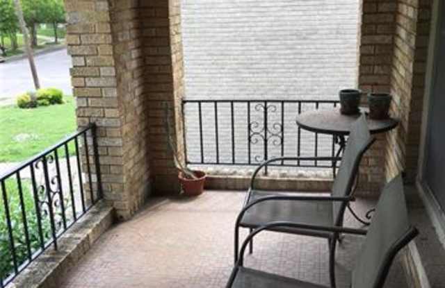 5940 Morningside Avenue Gallery 2