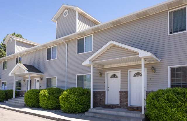 CALL TYE DIRECTLY FOR SHOWINGS AND APPLICATION DETAILS 208-313-6062. 2 Bed -1.5 Bath townhome in Idaho Falls with 2 stall garage Gallery 3
