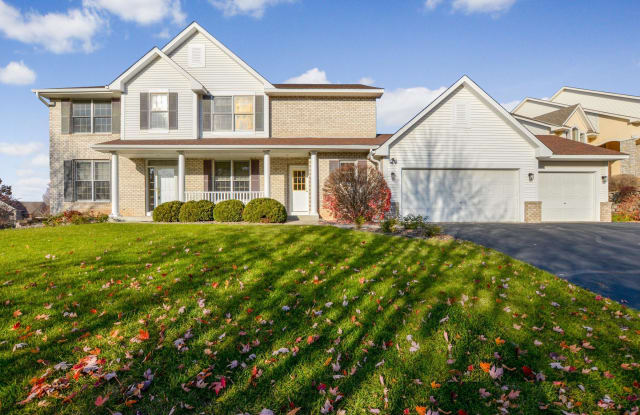 1507 Sherwood Way - 1507 Sherwood Way, Eagan, MN 55122